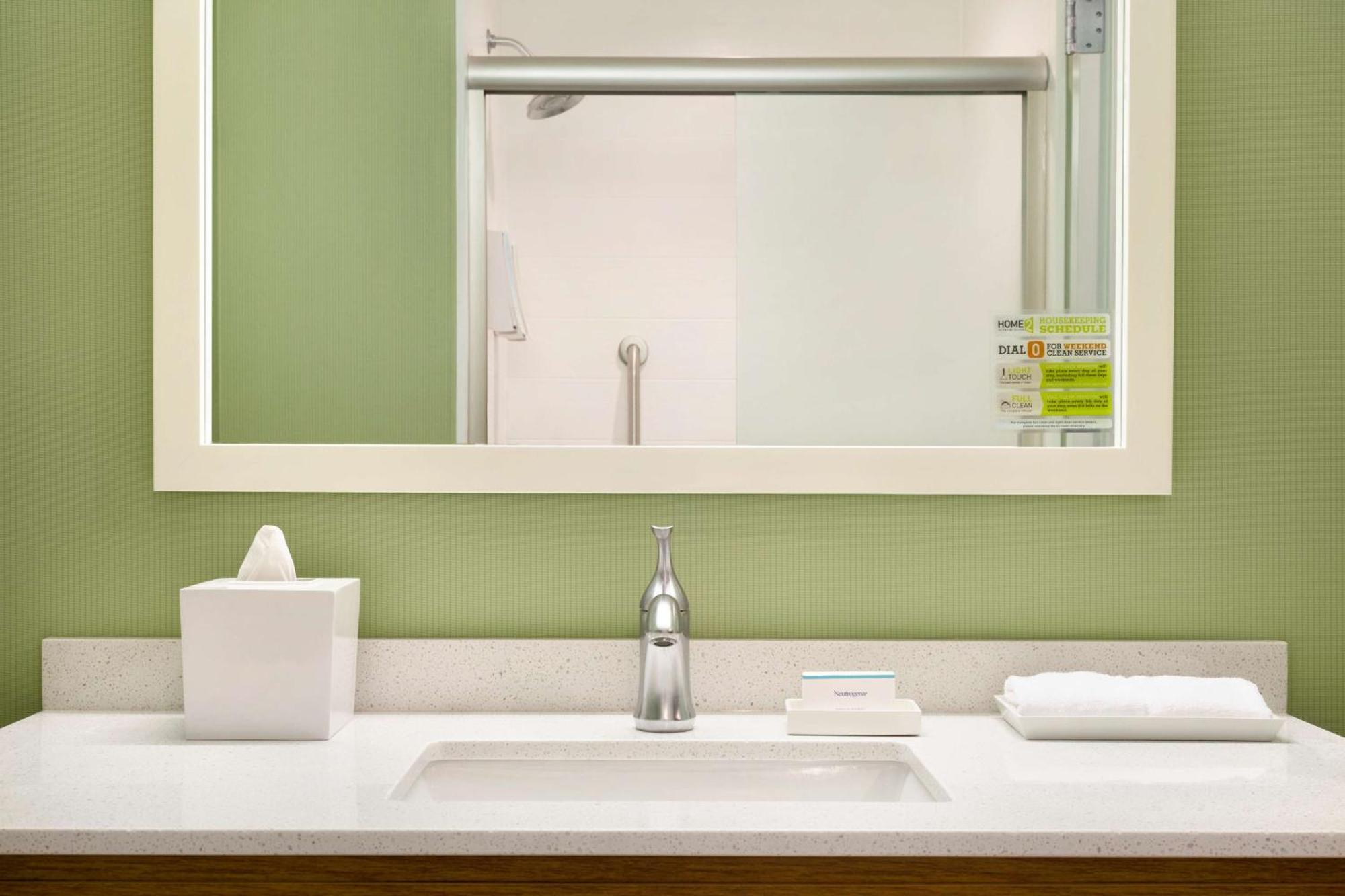 Home2 Suites By Hilton Hasbrouck Heights Eksteriør bilde